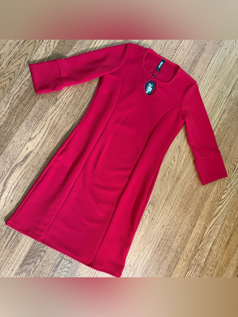 24seven Comfort Apparel
Women's Keyhole Three Quarter Sleeve Mini Dress size S